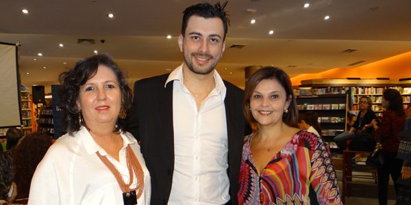 Docentes participam de mesa redonda no TEAbraço
