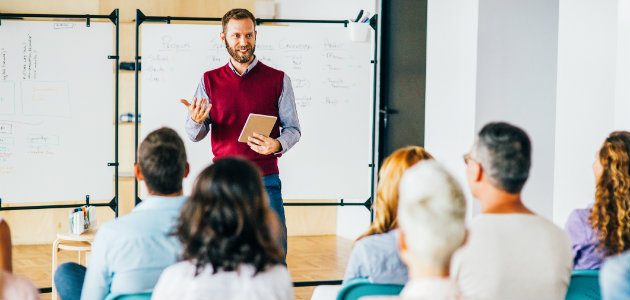 Você sabe o que esperar de um curso de retórica e oratória?